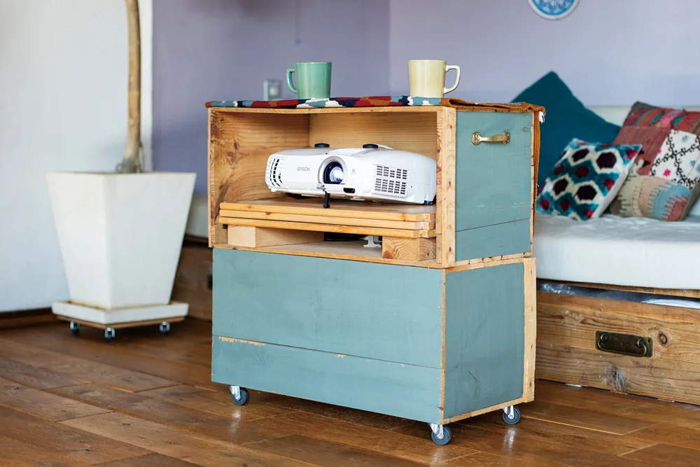 即日受渡❣️①NECプロジェクター3100ルーメンでリビングを映画館に、、 LiVES